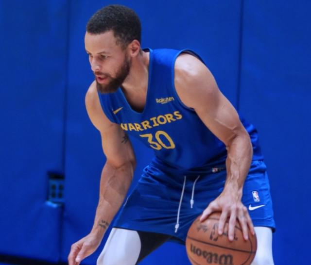 开云下载网址-勇士客场战国王有信心！库里放言：就像去年打抢七